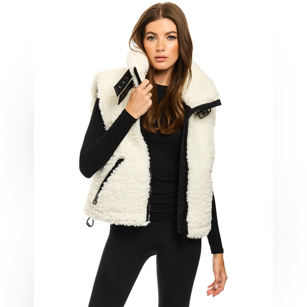 SAM Sherpa Vest in White - Picture 6 of 9